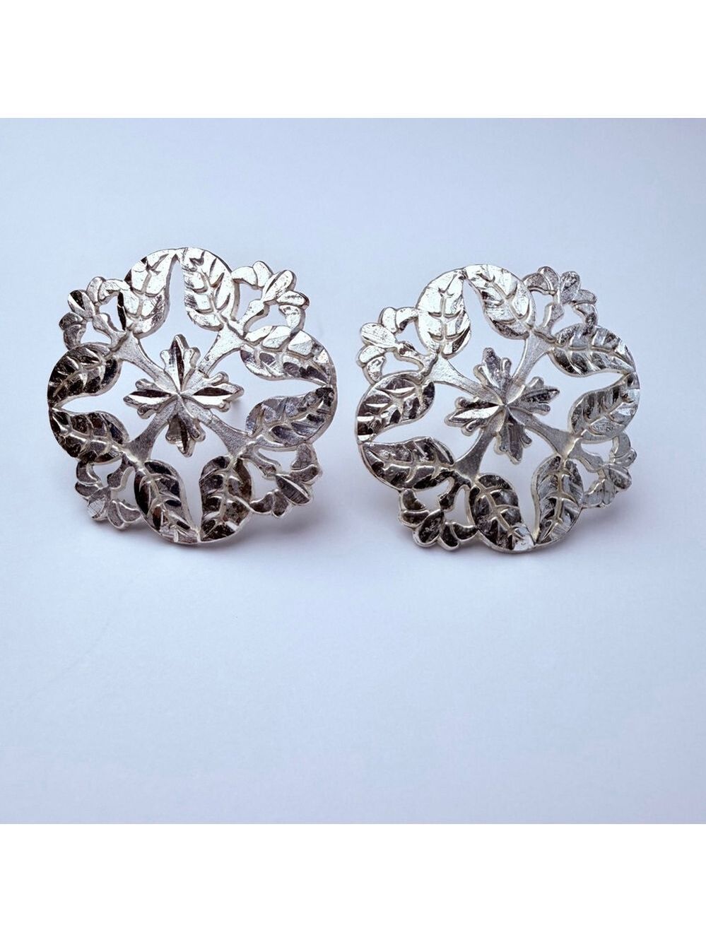 William Lam & Co Round Botanical Ornate Filigree Sterling Silver VINTGE Earrings